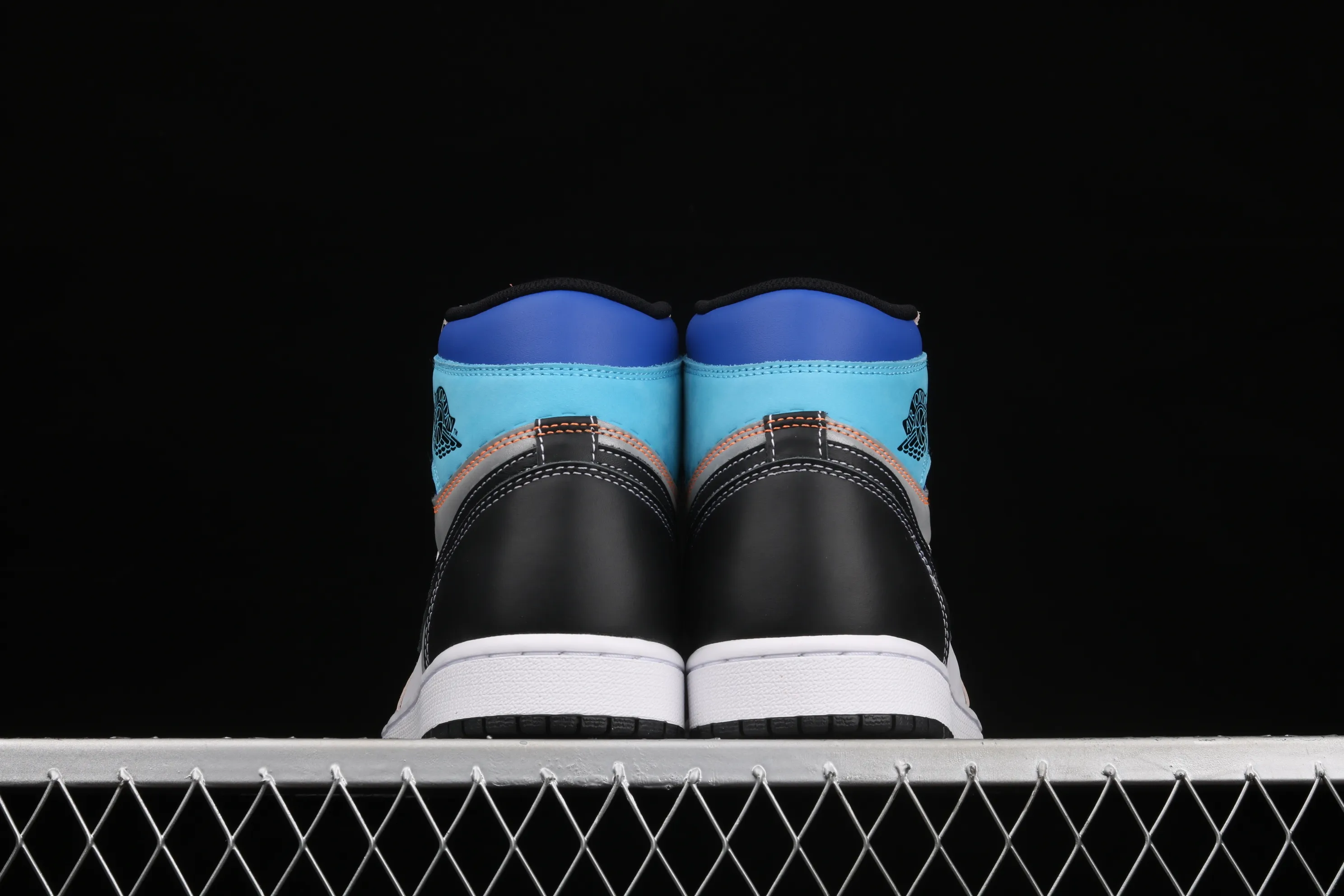 All categories Air Jordan Jordan series basketball shoes Air Jordan 1 High L version Union x Air Jordan 1 High OG AJ1 Joe 1 Klein blue color matching high-top basketball shoes DC6515-100